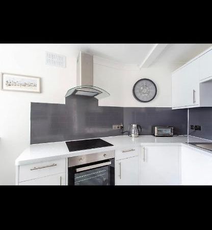 Driftwood Luxury Apartment Lyme Regis Exteriér fotografie