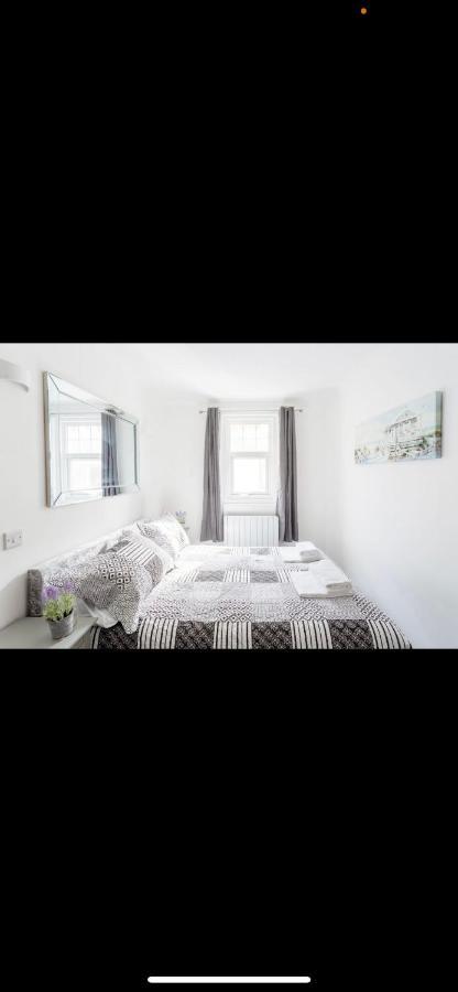 Driftwood Luxury Apartment Lyme Regis Exteriér fotografie