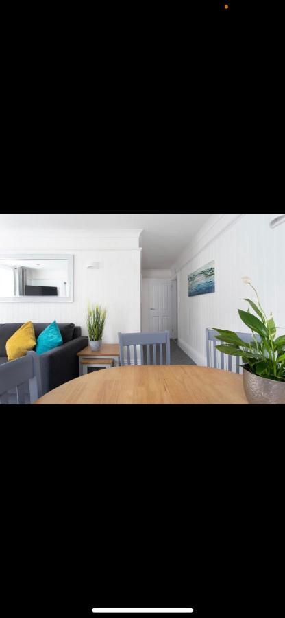 Driftwood Luxury Apartment Lyme Regis Exteriér fotografie
